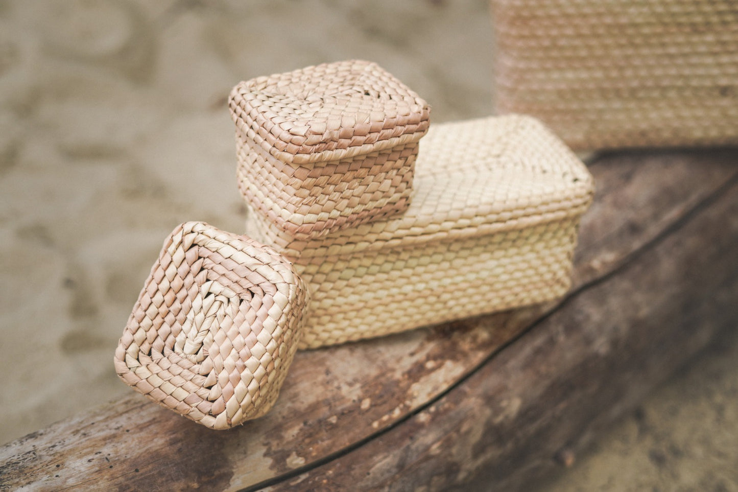 Körbchen klein rechteckig mit Deckel