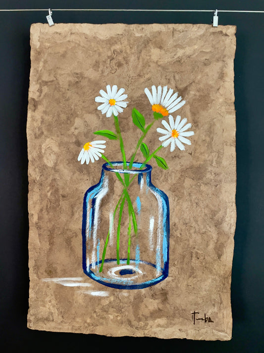 Vase mit weissen Blumen