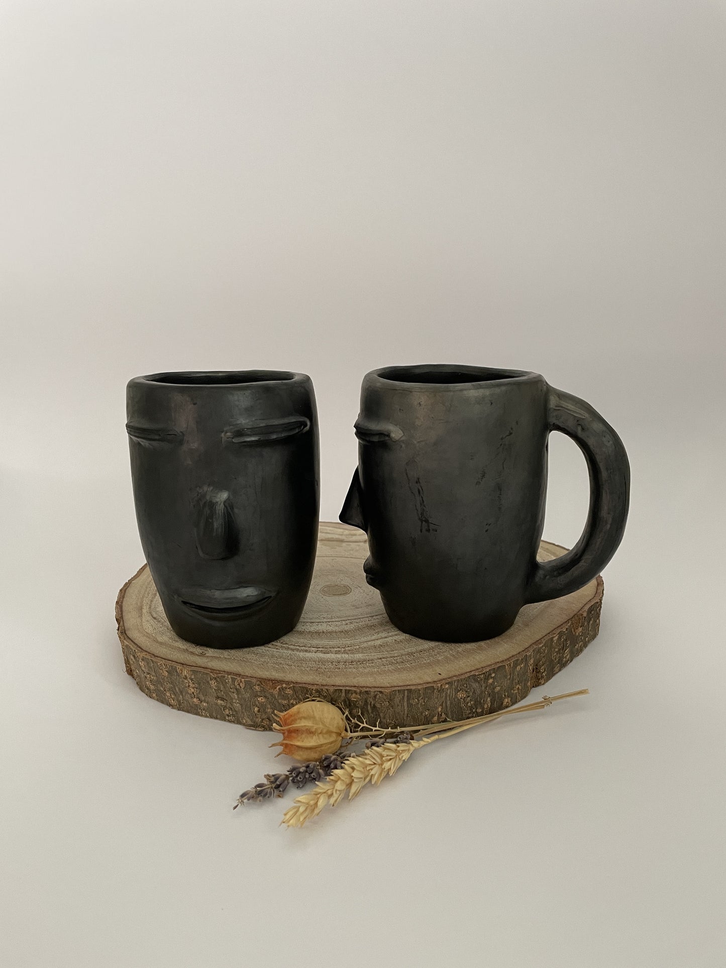 Tasse poliert mit Gesicht